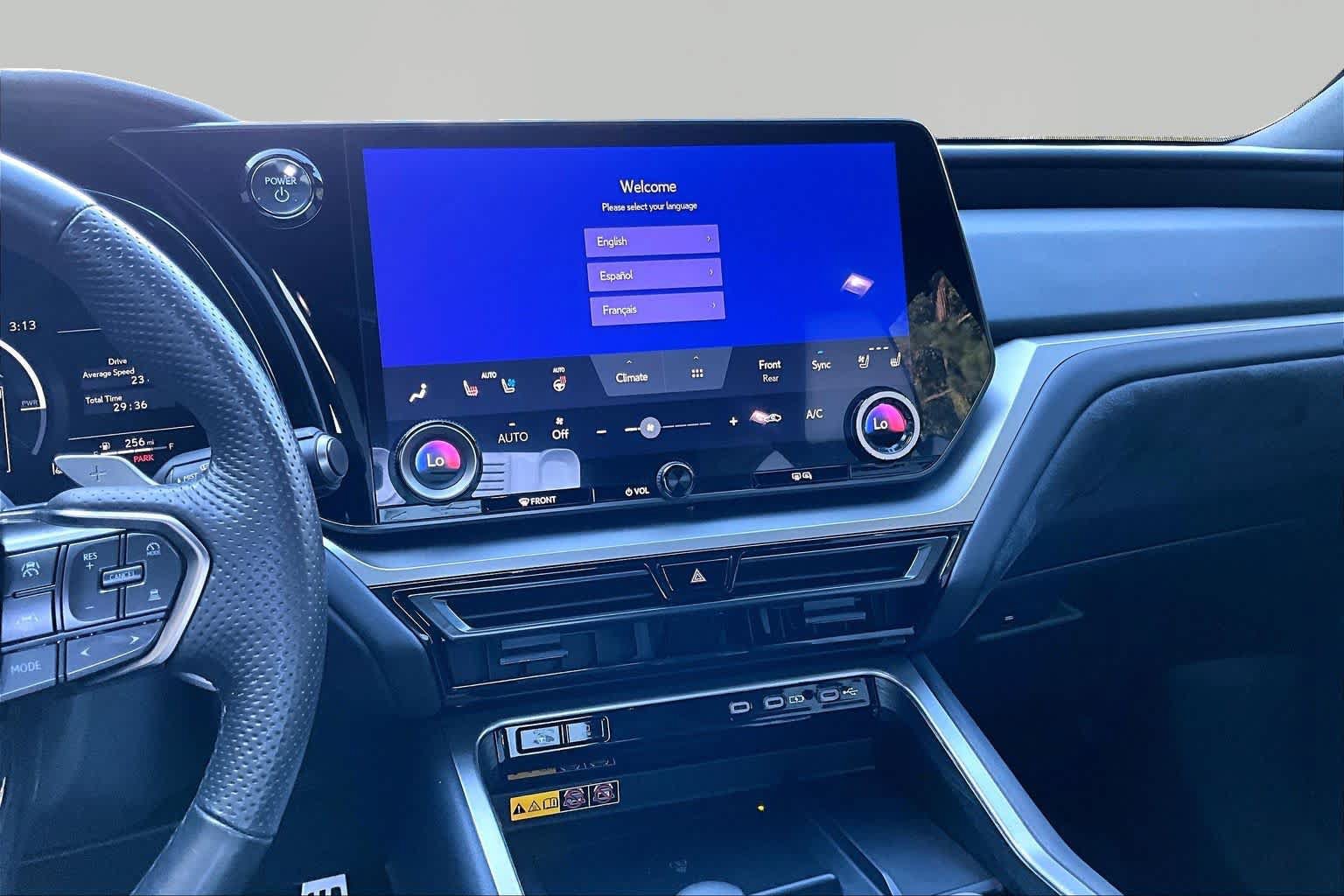 Used 2025 Lexus TX 500h AWD w/ Technology Package image 7