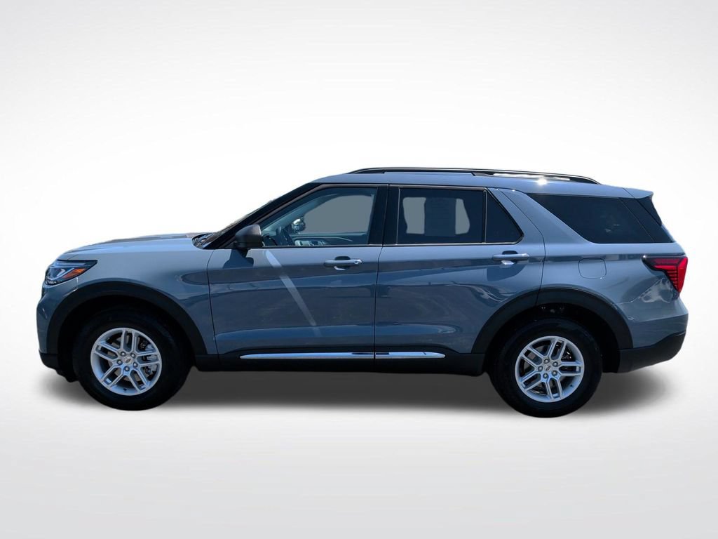 Used 2025 Ford Explorer Active AWD/4WD image 13