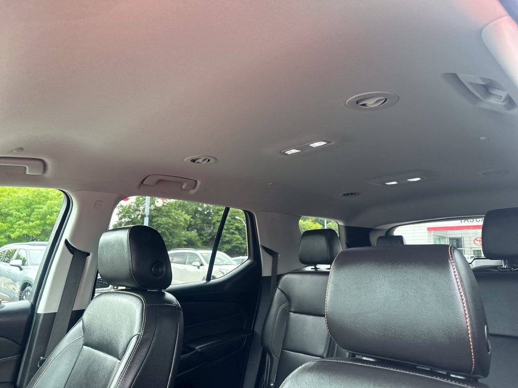 Used 2020 Chevrolet Traverse LT AWD/4WD image 17