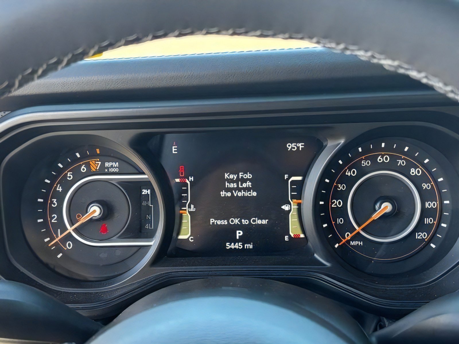 Used 2025 Jeep Gladiator Mojave w/ Convenience Group AWD/4WD image 22