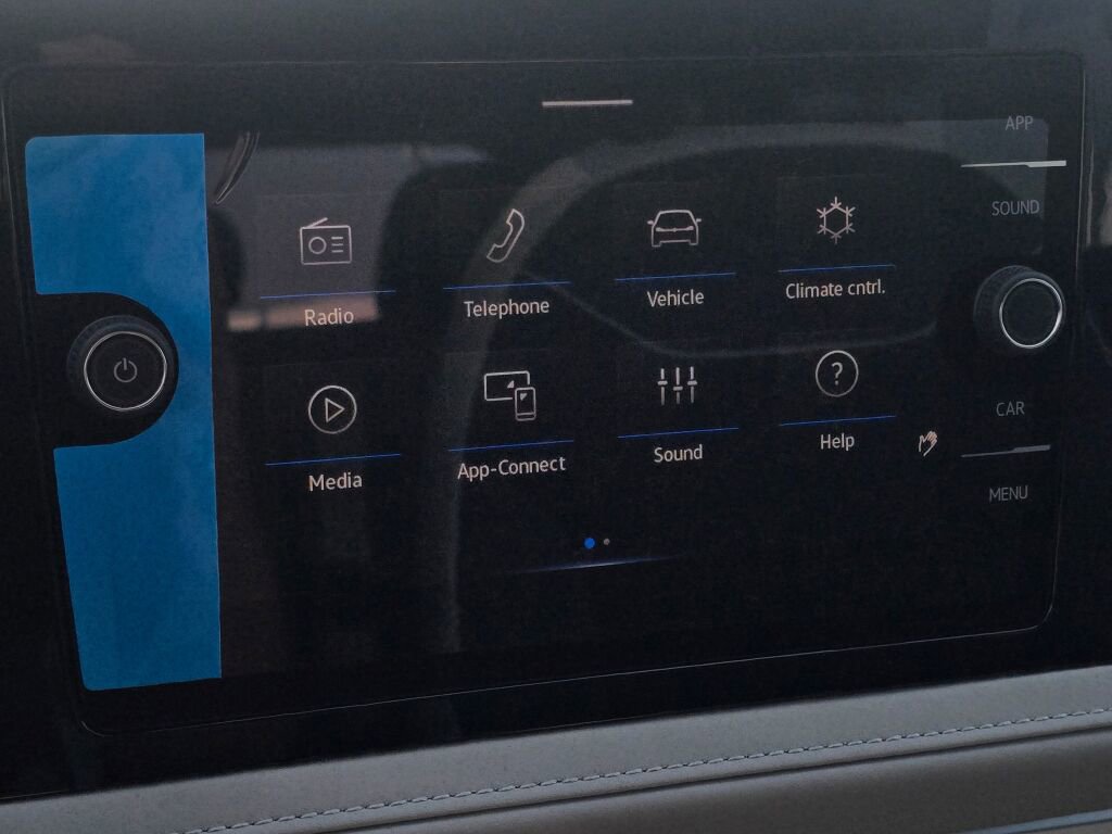 New 2025 Volkswagen Taos SE image 22