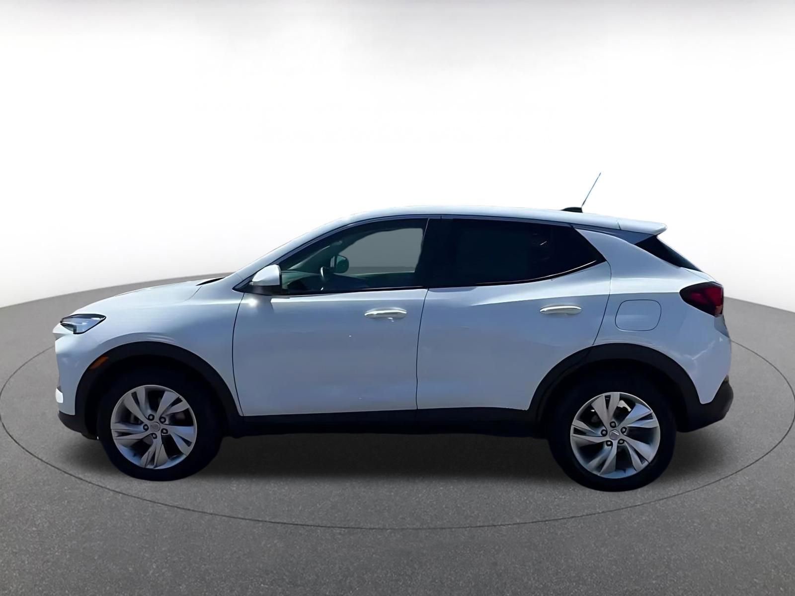 Used 2025 Buick Encore GX Preferred FWD image 9