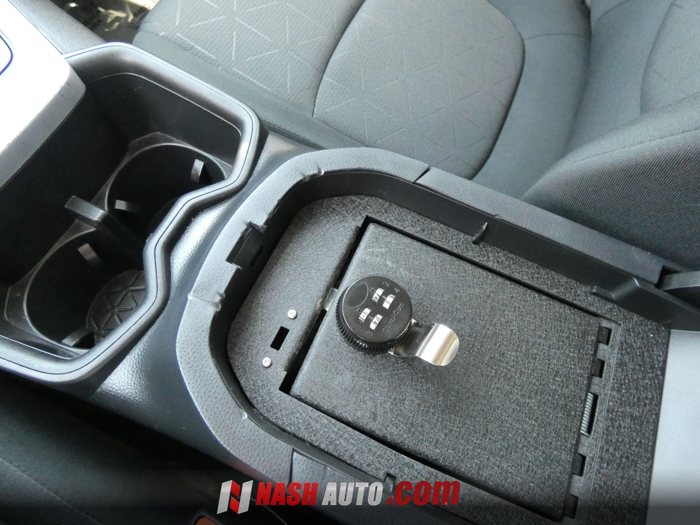 Used 2023 Toyota RAV4 AWD Hybrid image 79