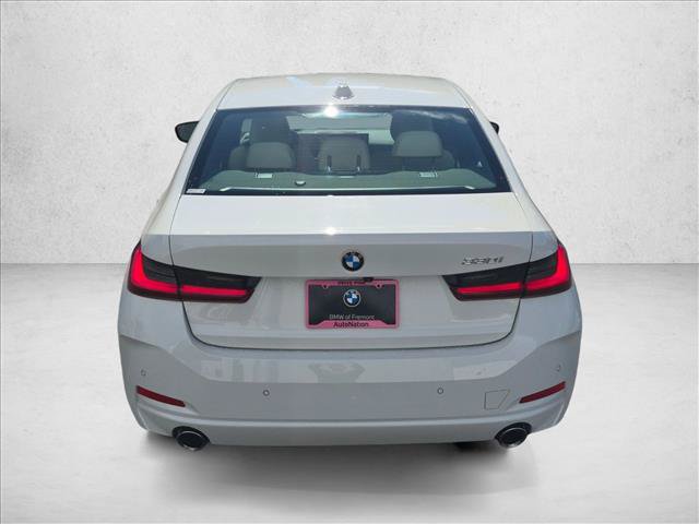 Used 2024 BMW 330i Sedan w/ Premium Package RWD image 7