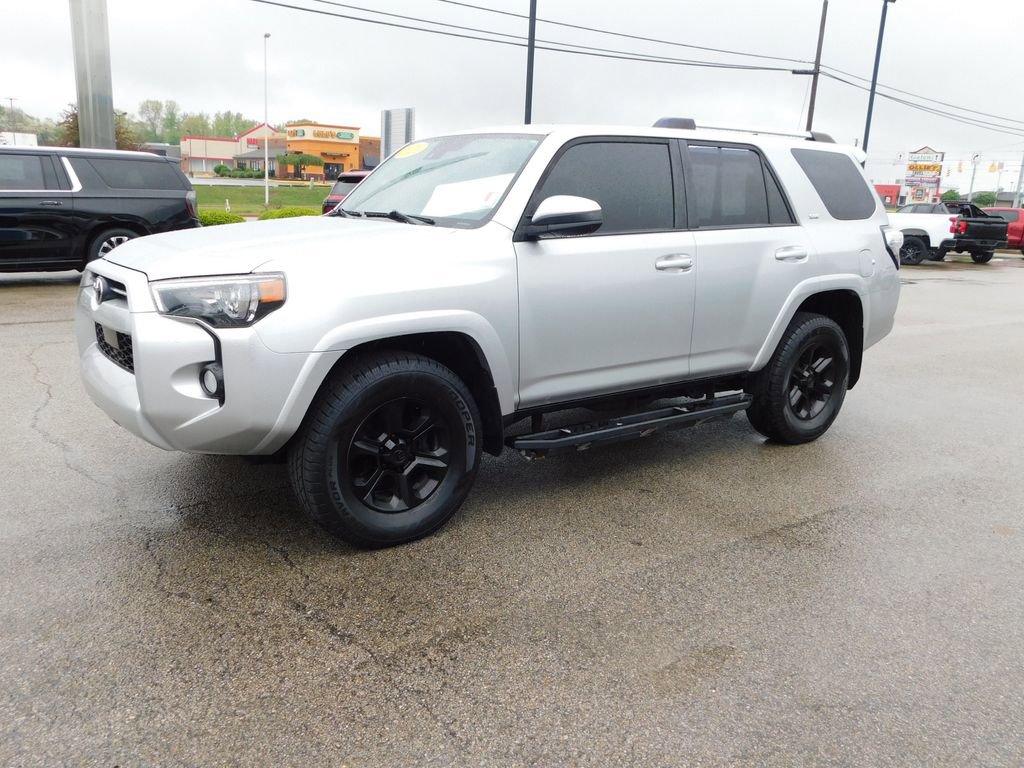 Used 2020 Toyota 4Runner SR5 AWD/4WD image 7