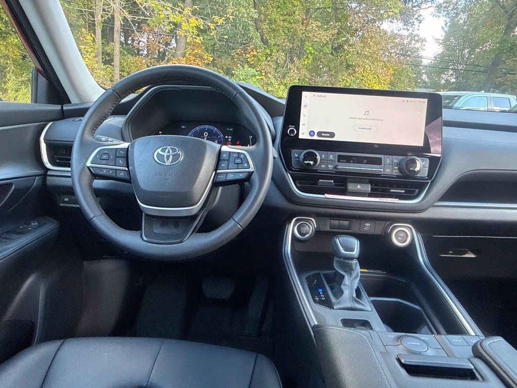 Used 2026 Toyota Grand Highlander AWD image 21