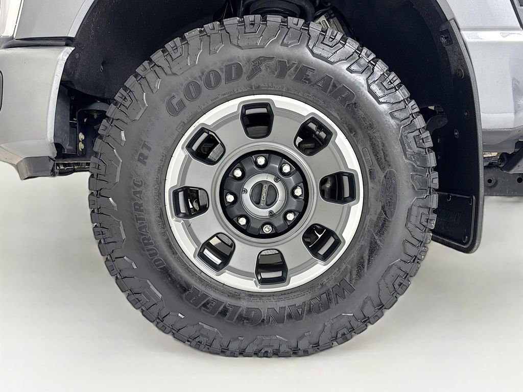 Used 2024 Ford F350 Lariat w/ Tremor Off-Road Package image 30