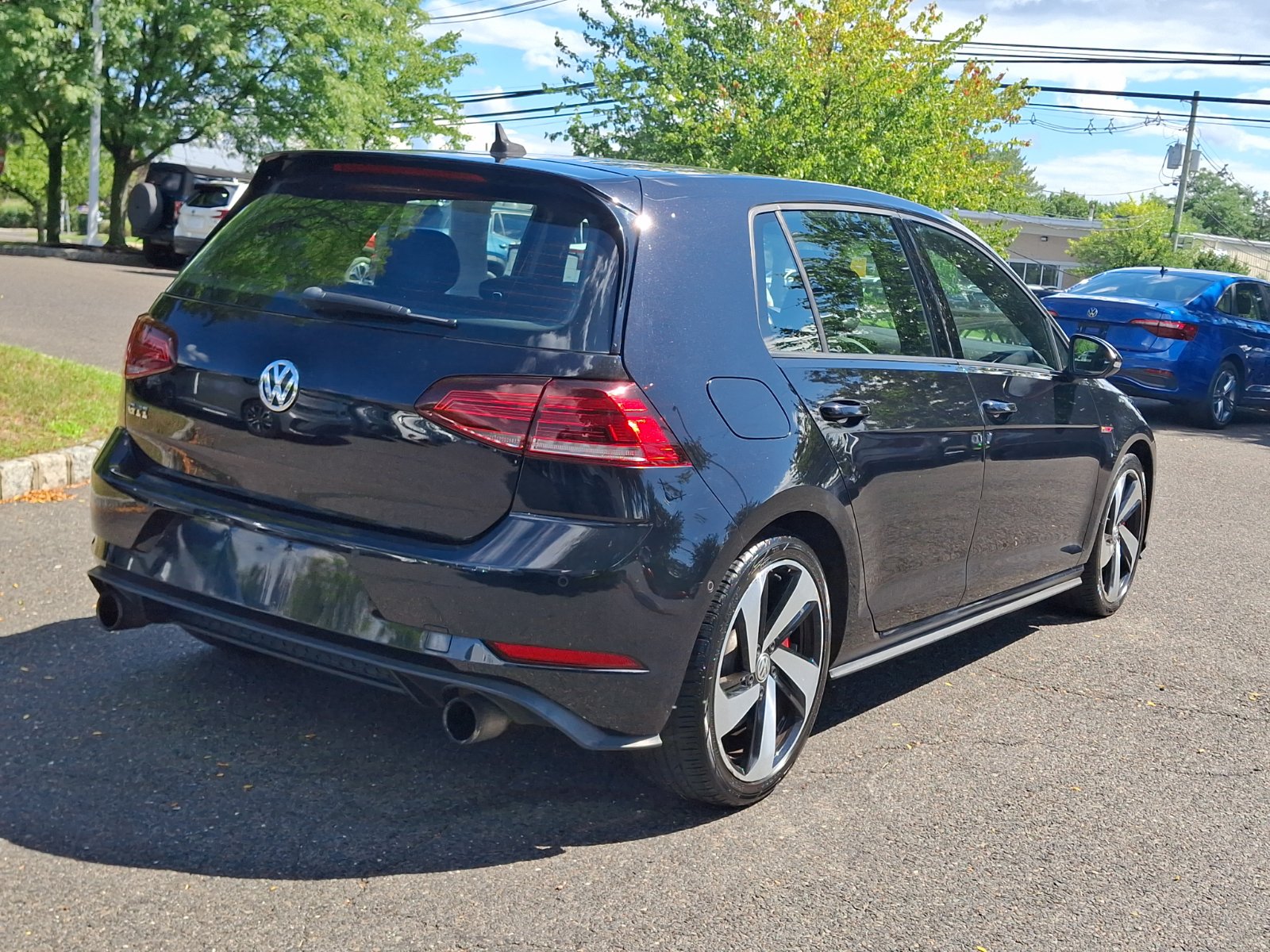 Used 2018 Volkswagen GTI Autobahn FWD image 6