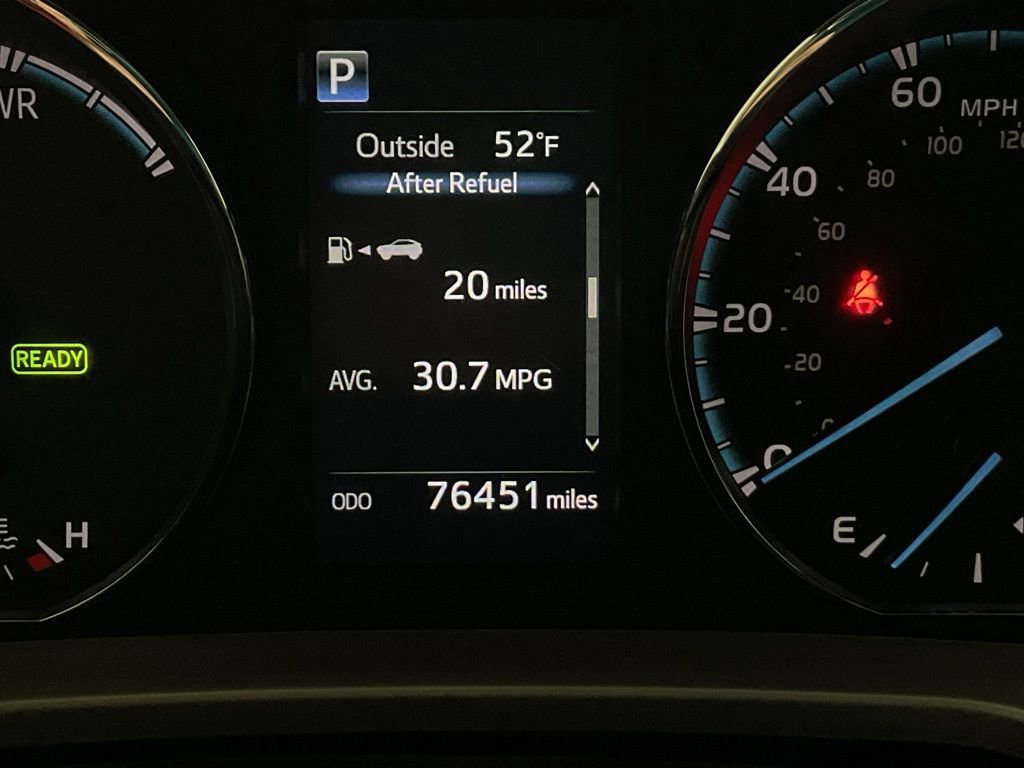 Used 2018 Toyota RAV4 LE AWD/4WD image 40