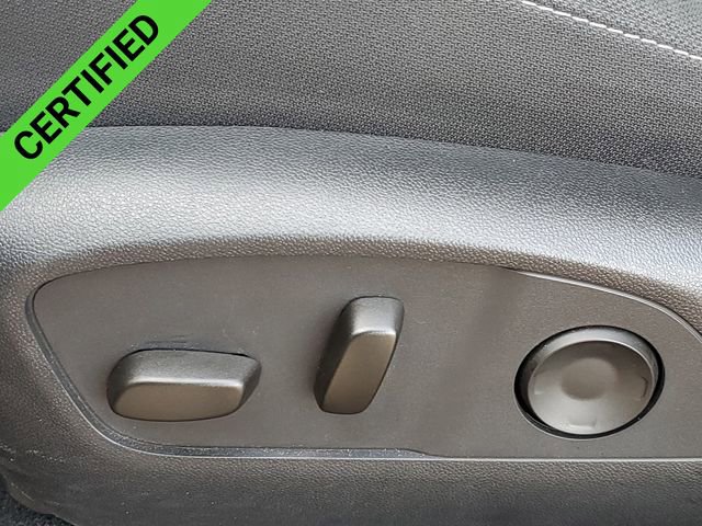 Used 2024 Chevrolet Traverse LT image 36