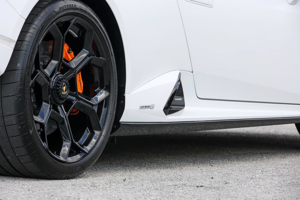 Used 2024 Lamborghini Huracan Tecnica RWD image 21
