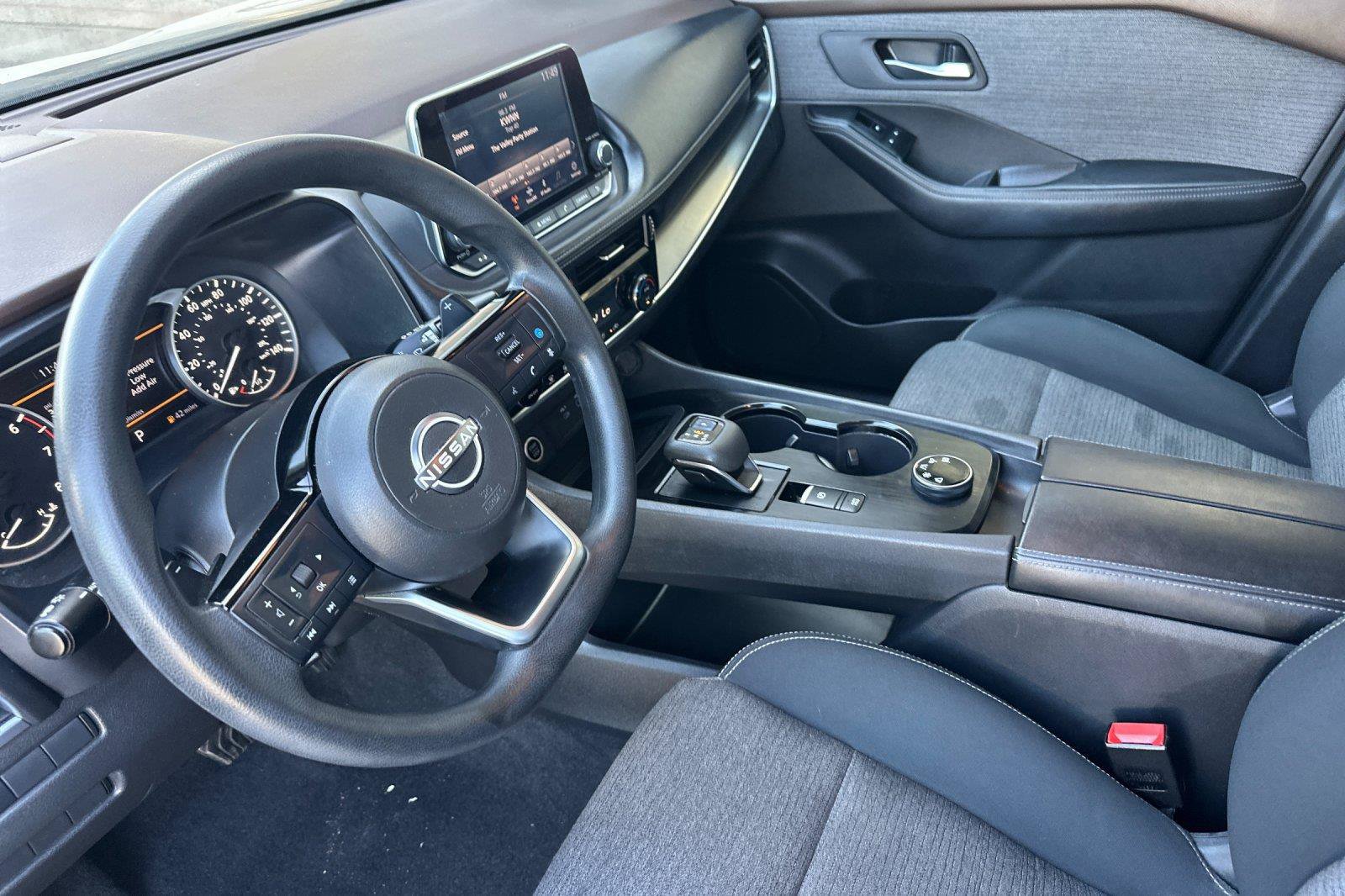Certified 2022 Nissan Rogue SV AWD/4WD image 9