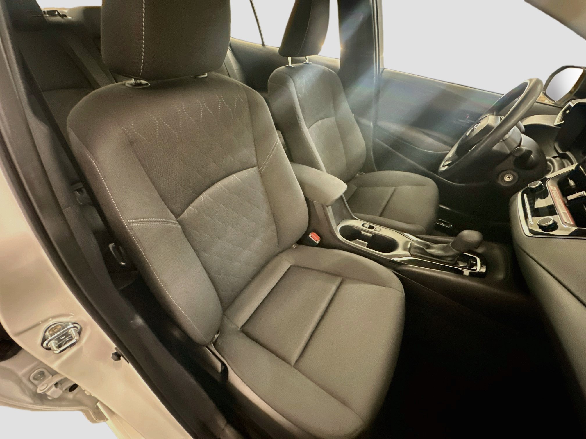 Used 2026 Toyota Corolla LE FWD image 32