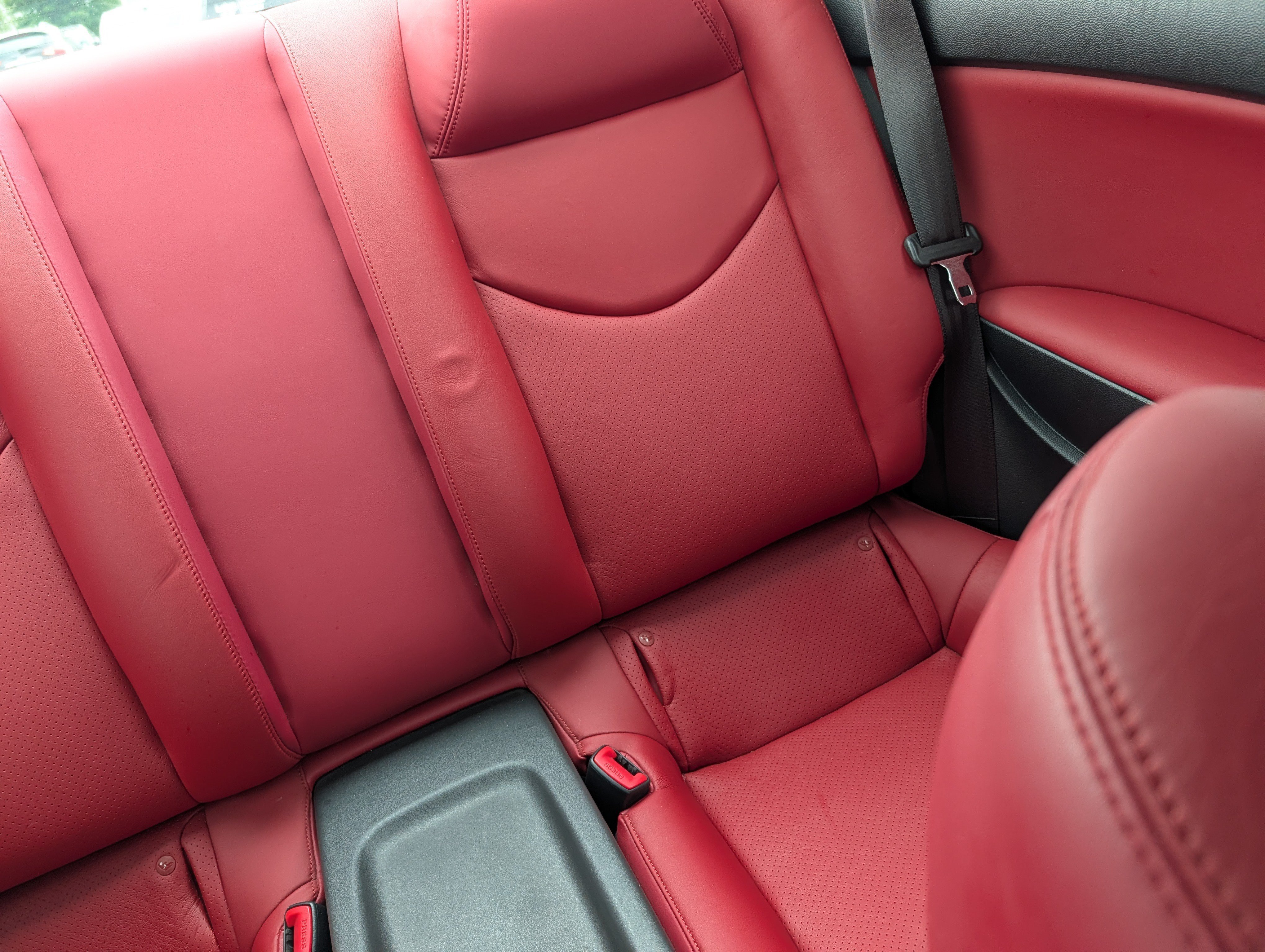 Used 2011 INFINITI G37 IPL RWD image 14