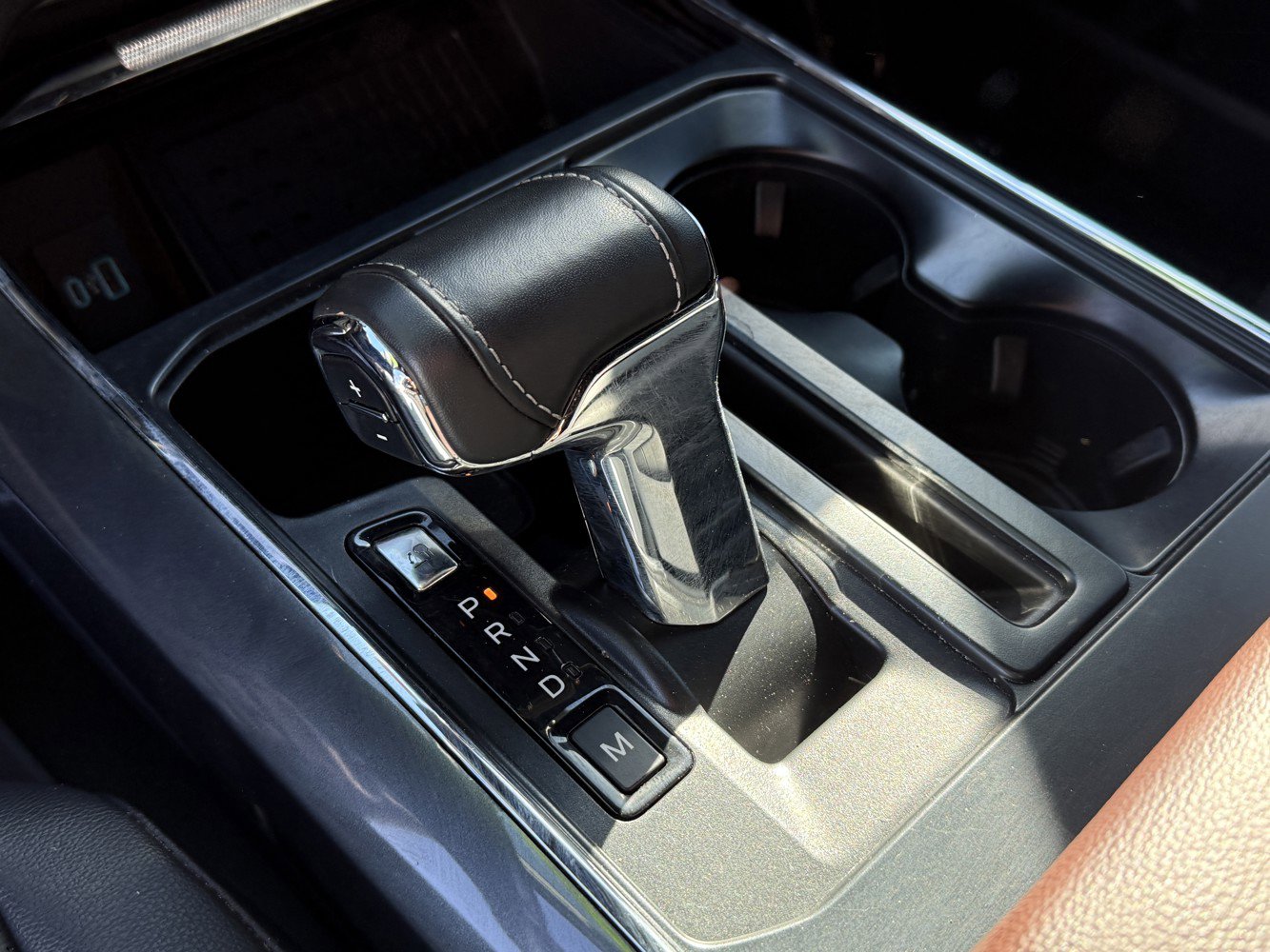 Used 2023 Ford F150 Lariat w/ Max Trailer Tow Package image 13