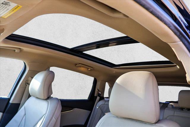 Used 2016 Lincoln MKX Reserve w/ Technology Package image 11