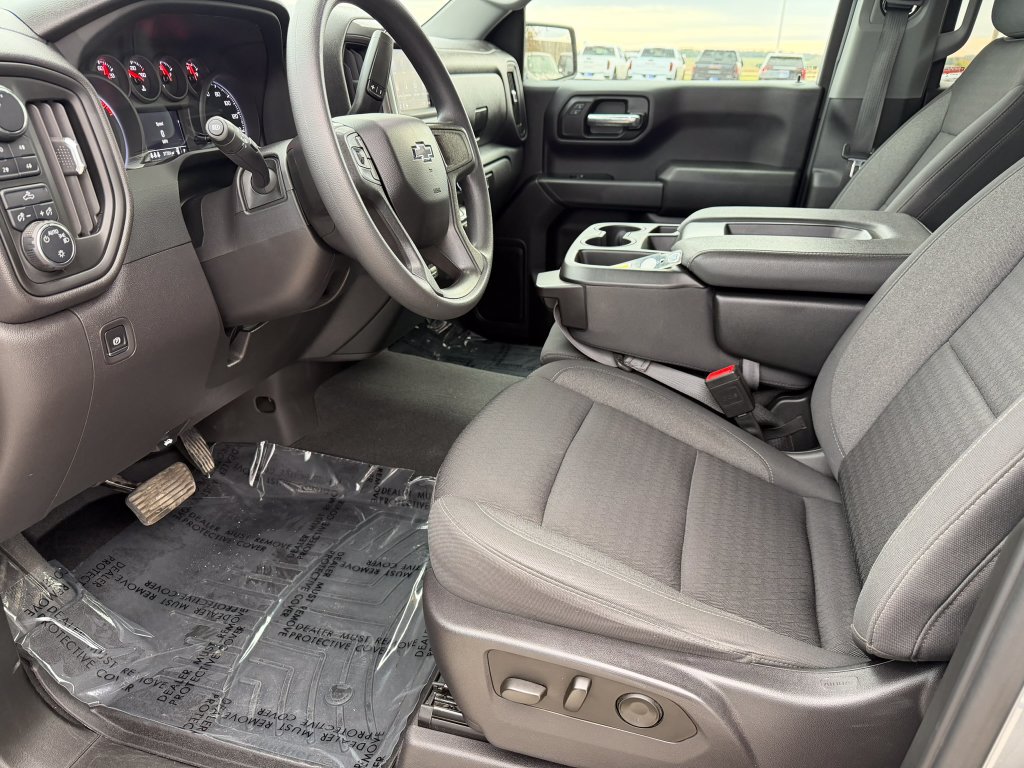 Used 2024 Chevrolet Silverado 1500 Custom Trail Boss AWD/4WD image 9