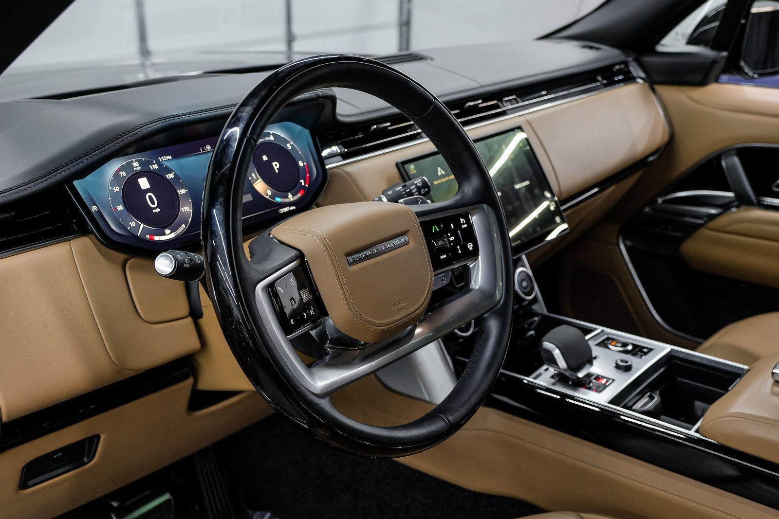 Used 2023 Land Rover Range Rover Autobiography image 25