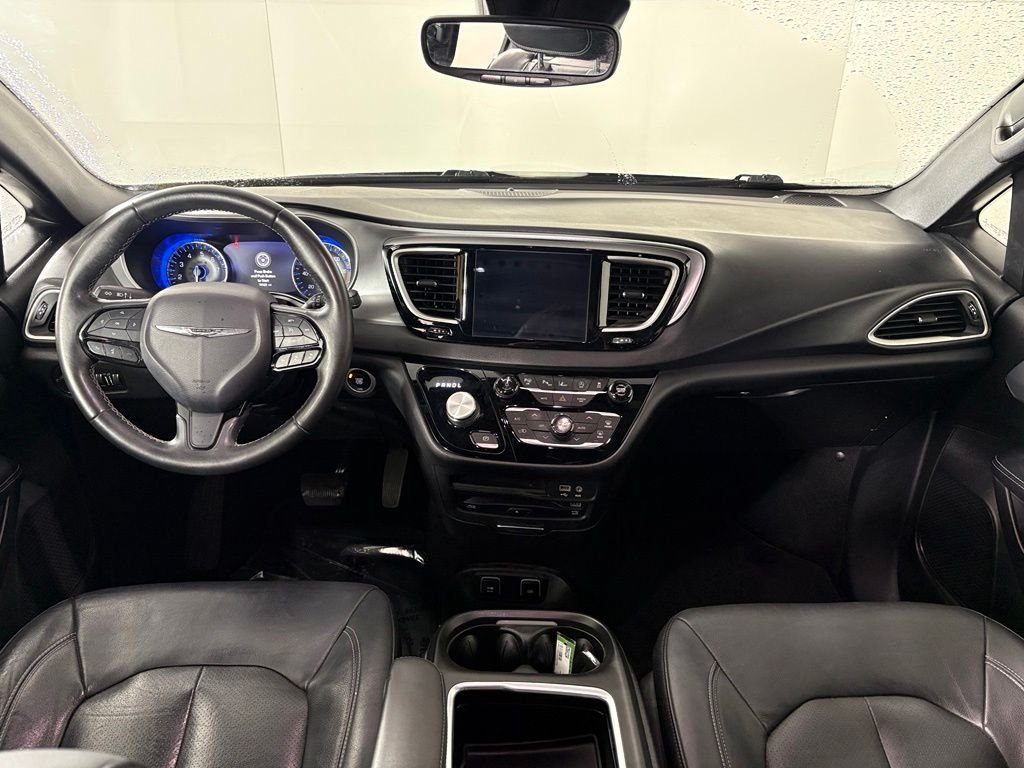 Used 2020 Chrysler Pacifica Touring-L Plus FWD image 37