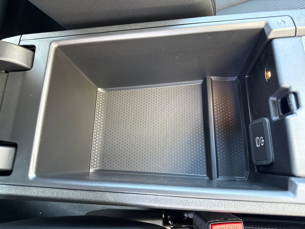 New 2026 BMW 330i Sedan w/ M Sport Package RWD image 13