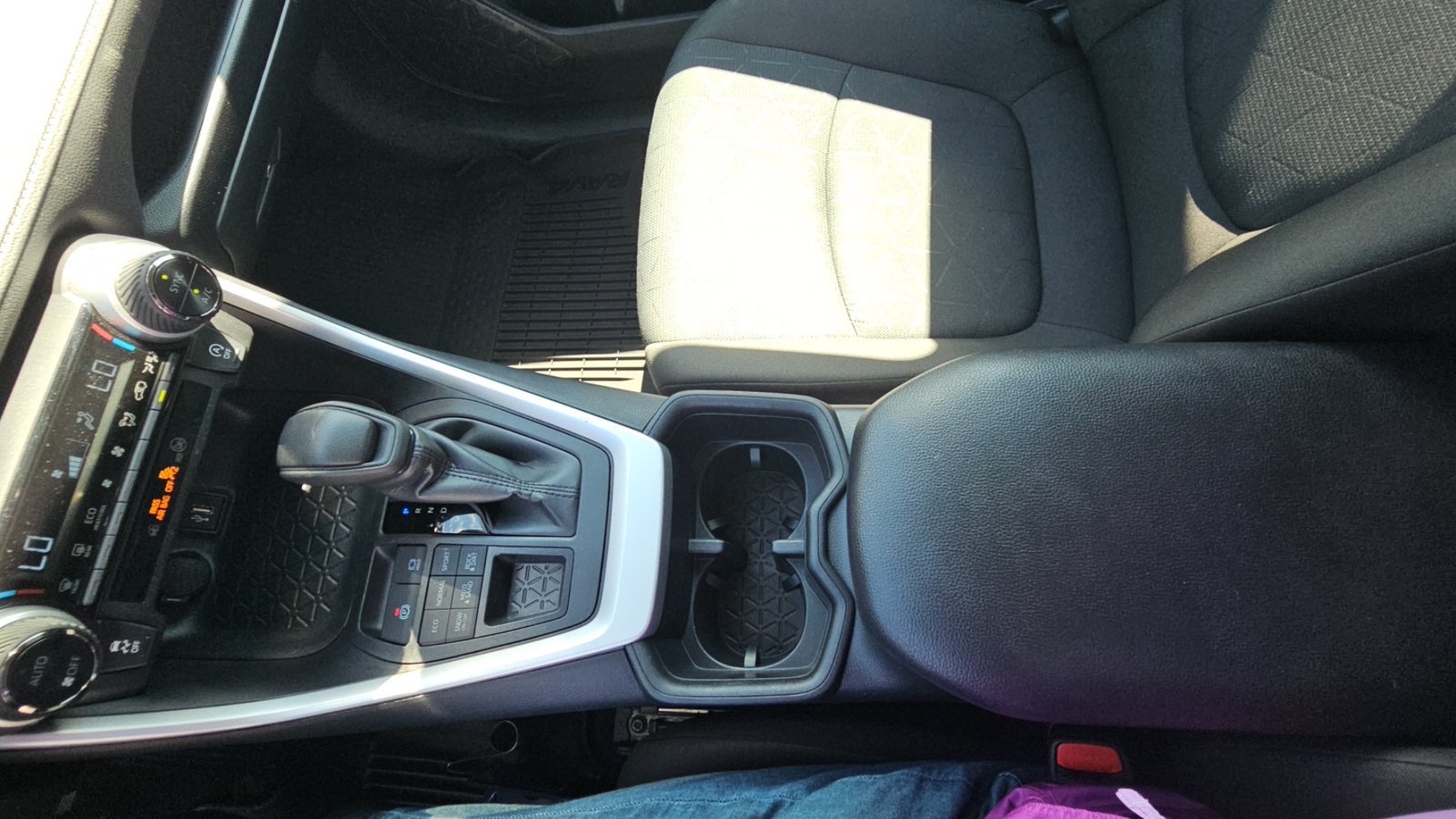 Certified 2025 Toyota RAV4 XLE AWD/4WD image 20