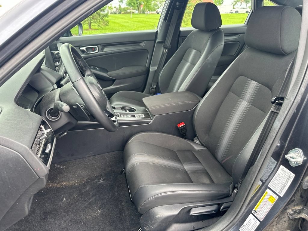 Used 2025 Honda Civic Sport image 12
