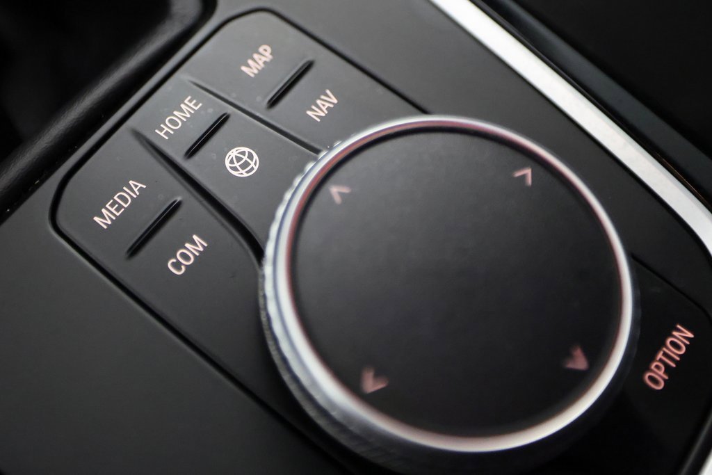 Used 2021 BMW M4 Coupe image 24