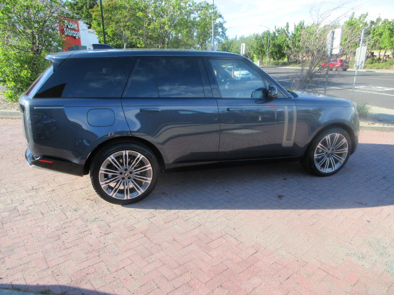 Used 2025 Land Rover Range Rover SE AWD/4WD image 88