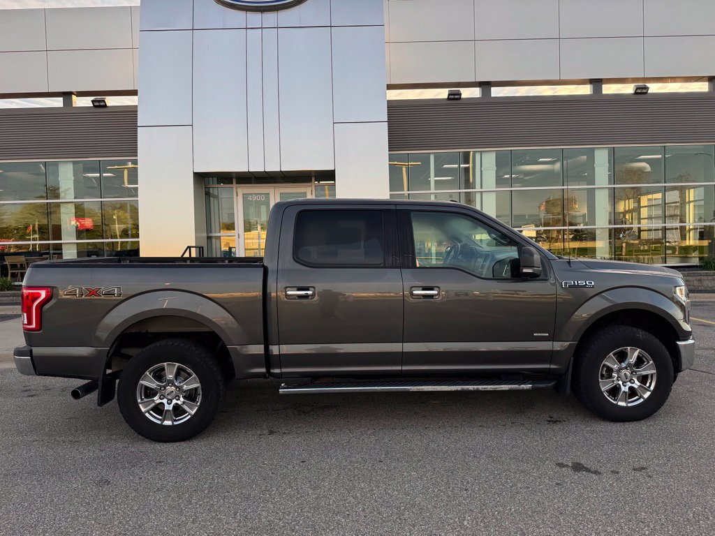 Used 2016 Ford F150 XLT w/ Equipment Group 302A Luxury AWD/4WD image 38