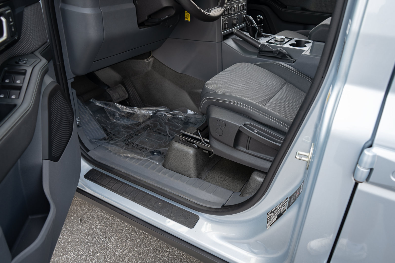 Used 2024 INEOS Grenadier Station Wagon AWD/4WD image 35