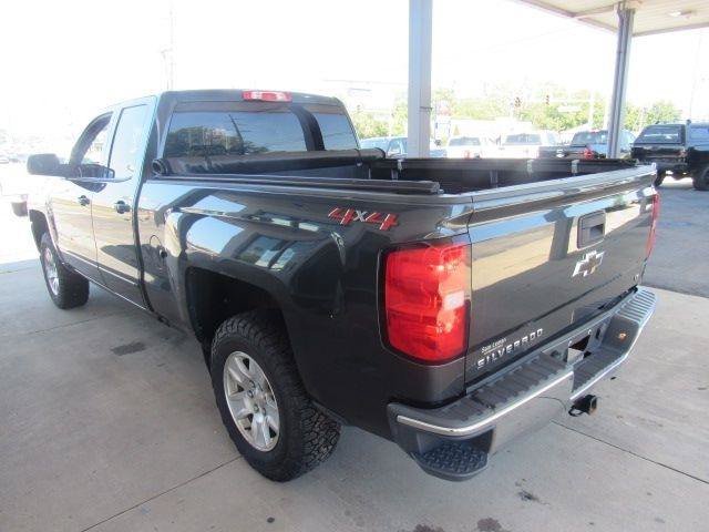 Used 2018 Chevrolet Silverado 1500 LT AWD/4WD image 14