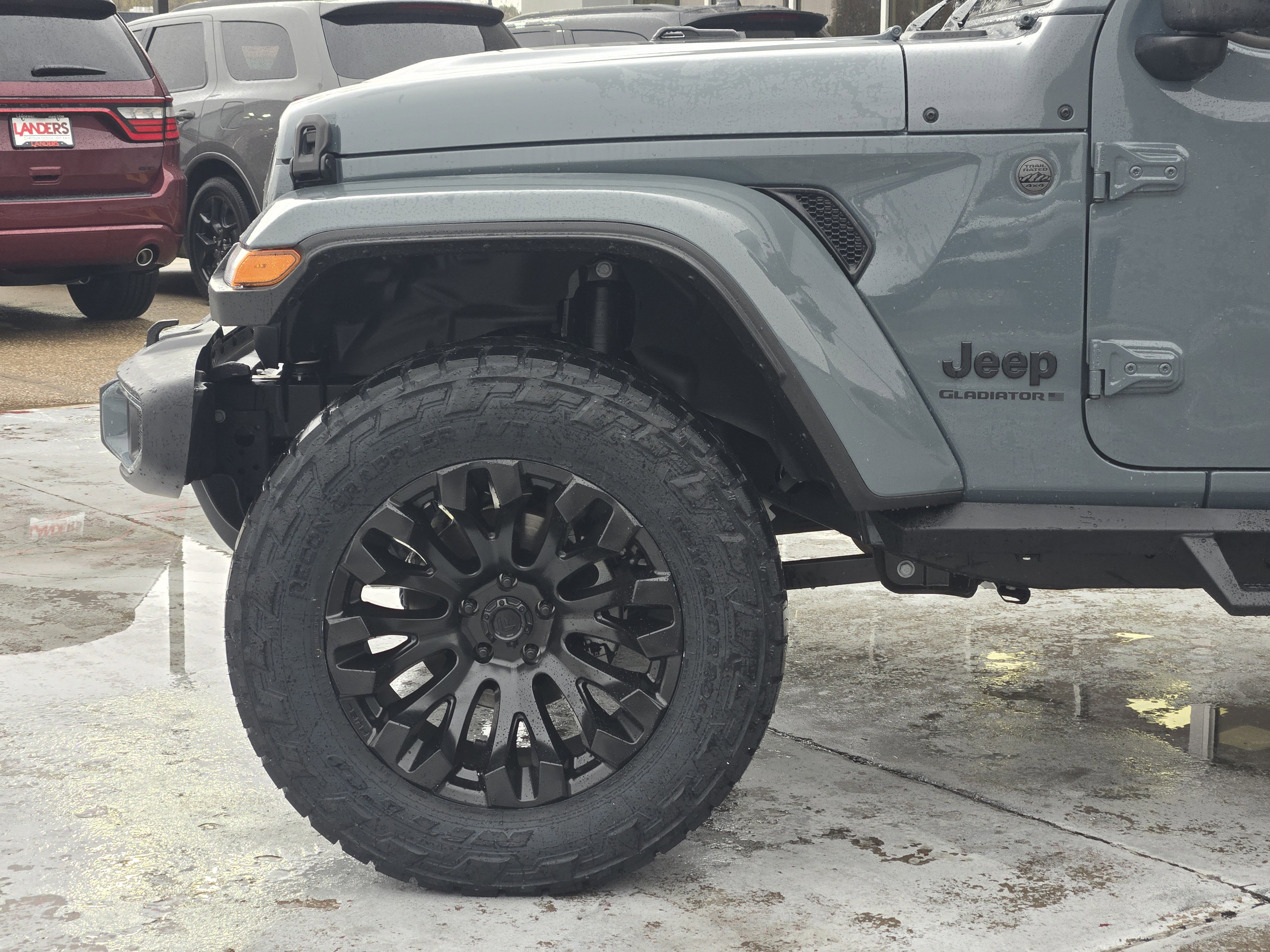 New 2025 Jeep Gladiator Sport w/ Premium Package image 5