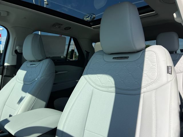 New 2026 Ford Explorer Platinum w/ LUX Leather Package AWD/4WD image 24