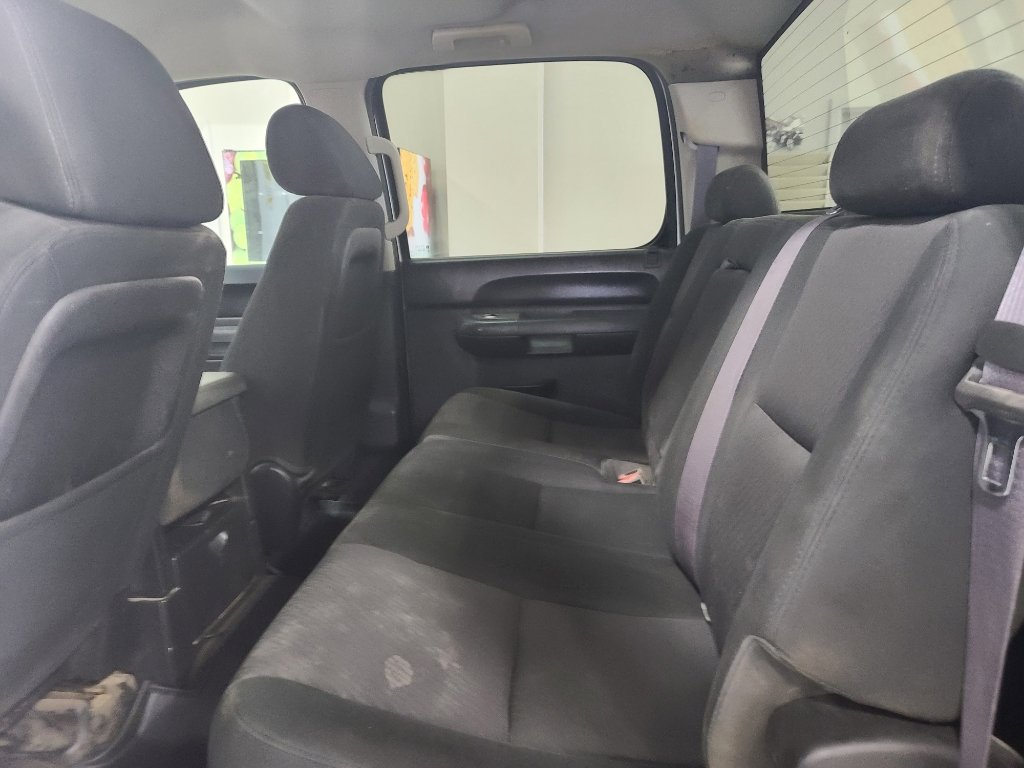 Used 2014 Chevrolet Silverado 3500 LT w/ Interior Plus Package AWD/4WD image 11