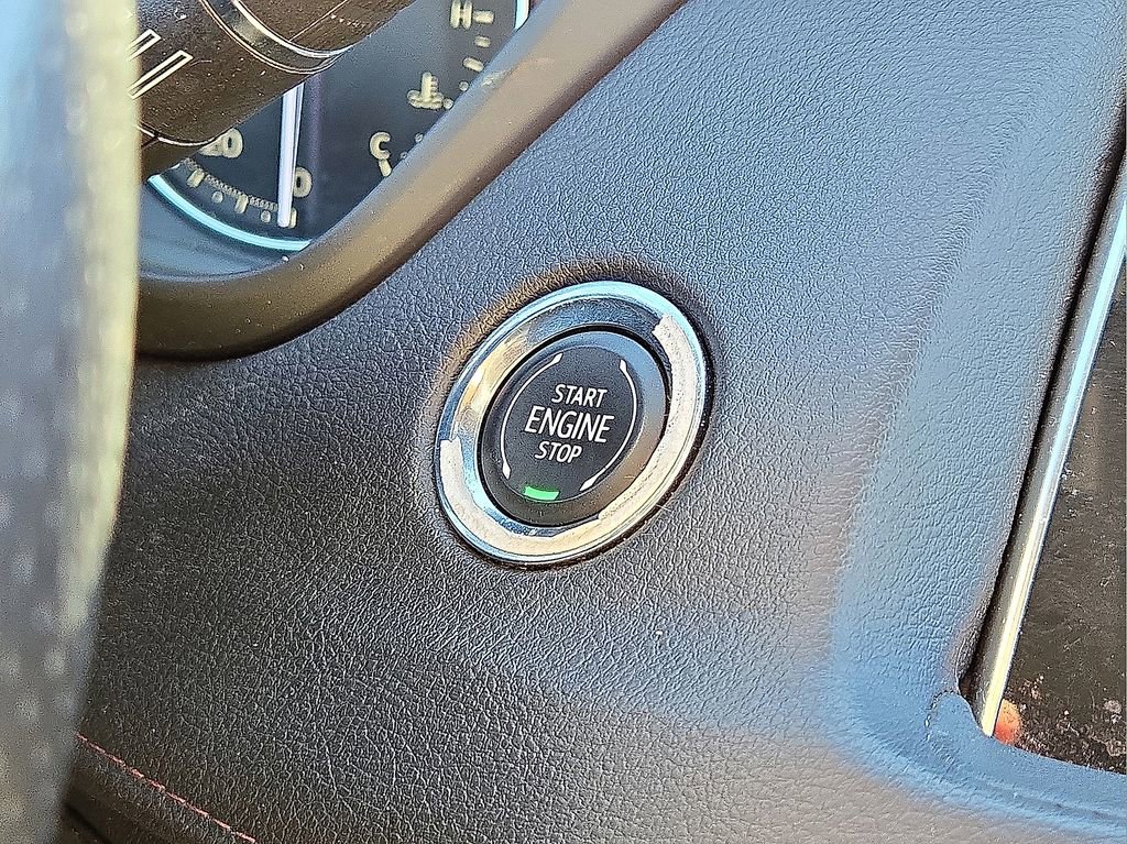 Used 2020 Cadillac XT4 Sport image 32