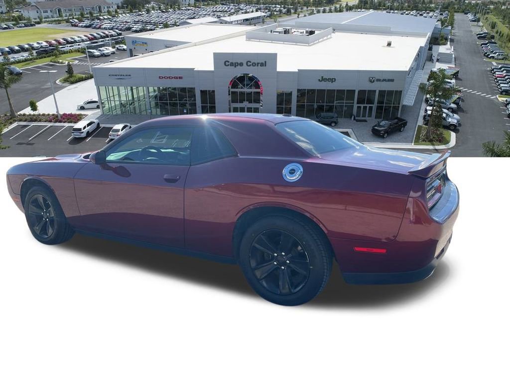 Used 2020 Dodge Challenger SXT RWD image 17