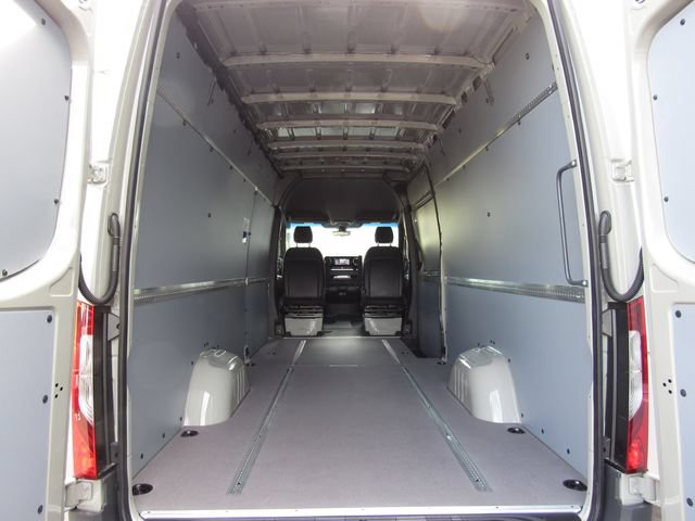 New 2026 Mercedes-Benz Sprinter 2500 image 24