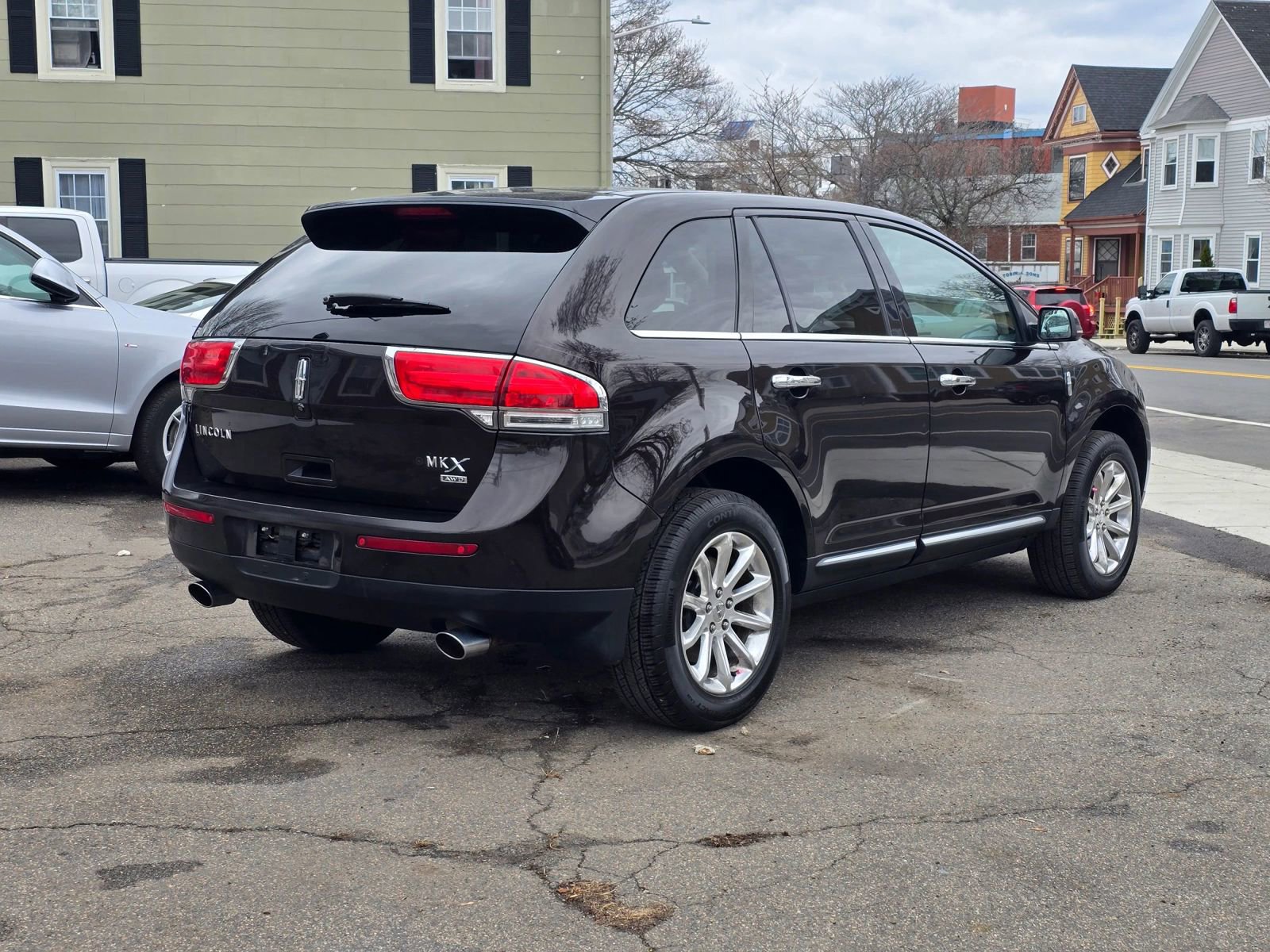 Used 2013 Lincoln MKX AWD image 2