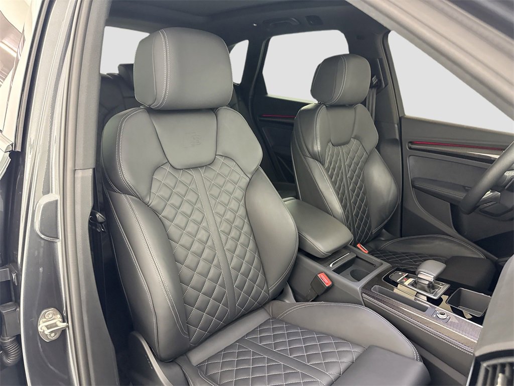 Used 2024 Audi SQ5 Prestige image 32