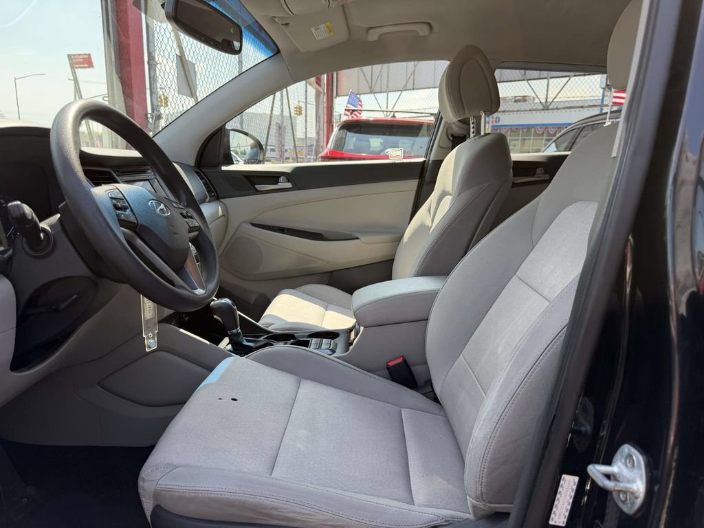 Used 2018 Hyundai Tucson SE AWD/4WD image 18