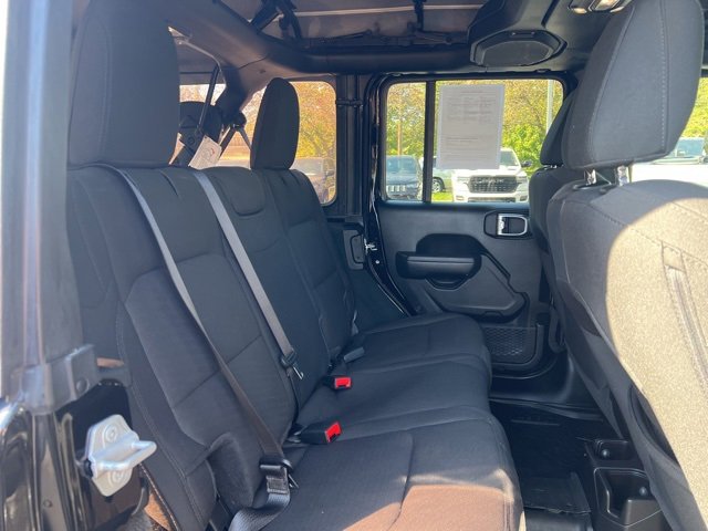 Used 2023 Jeep Wrangler Sport S image 16