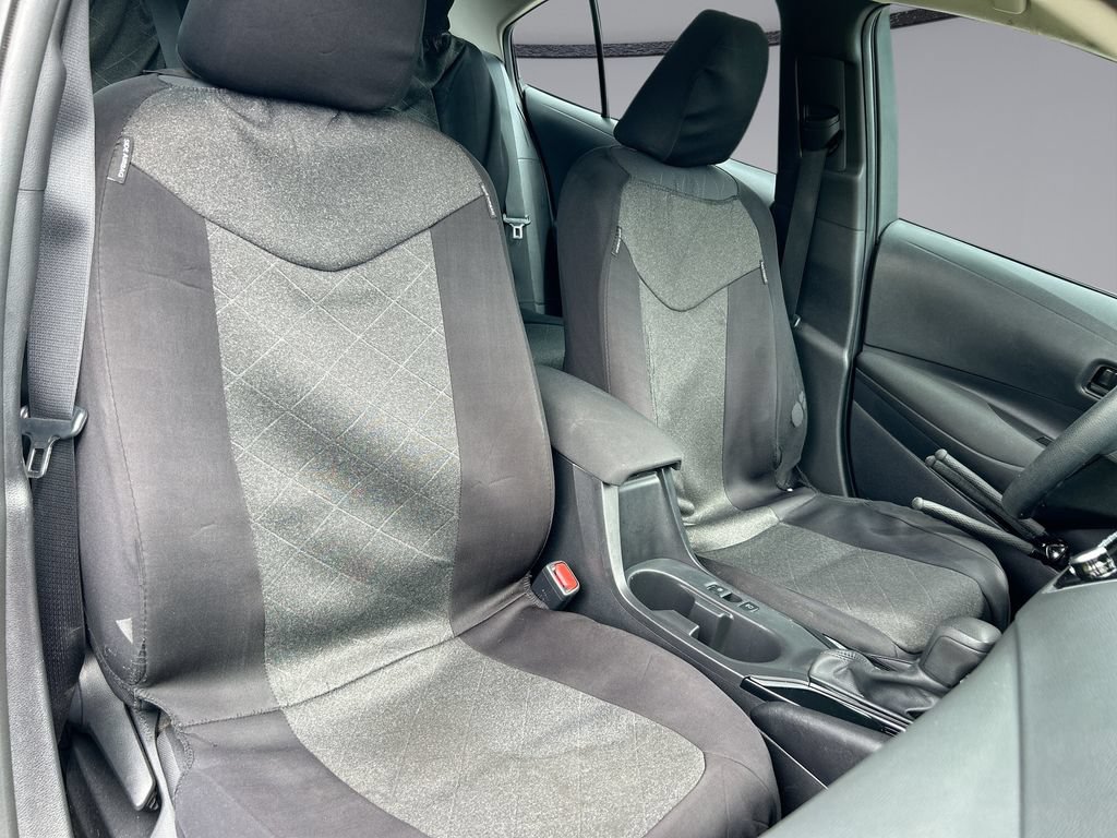Used 2024 Toyota Corolla LE FWD image 28