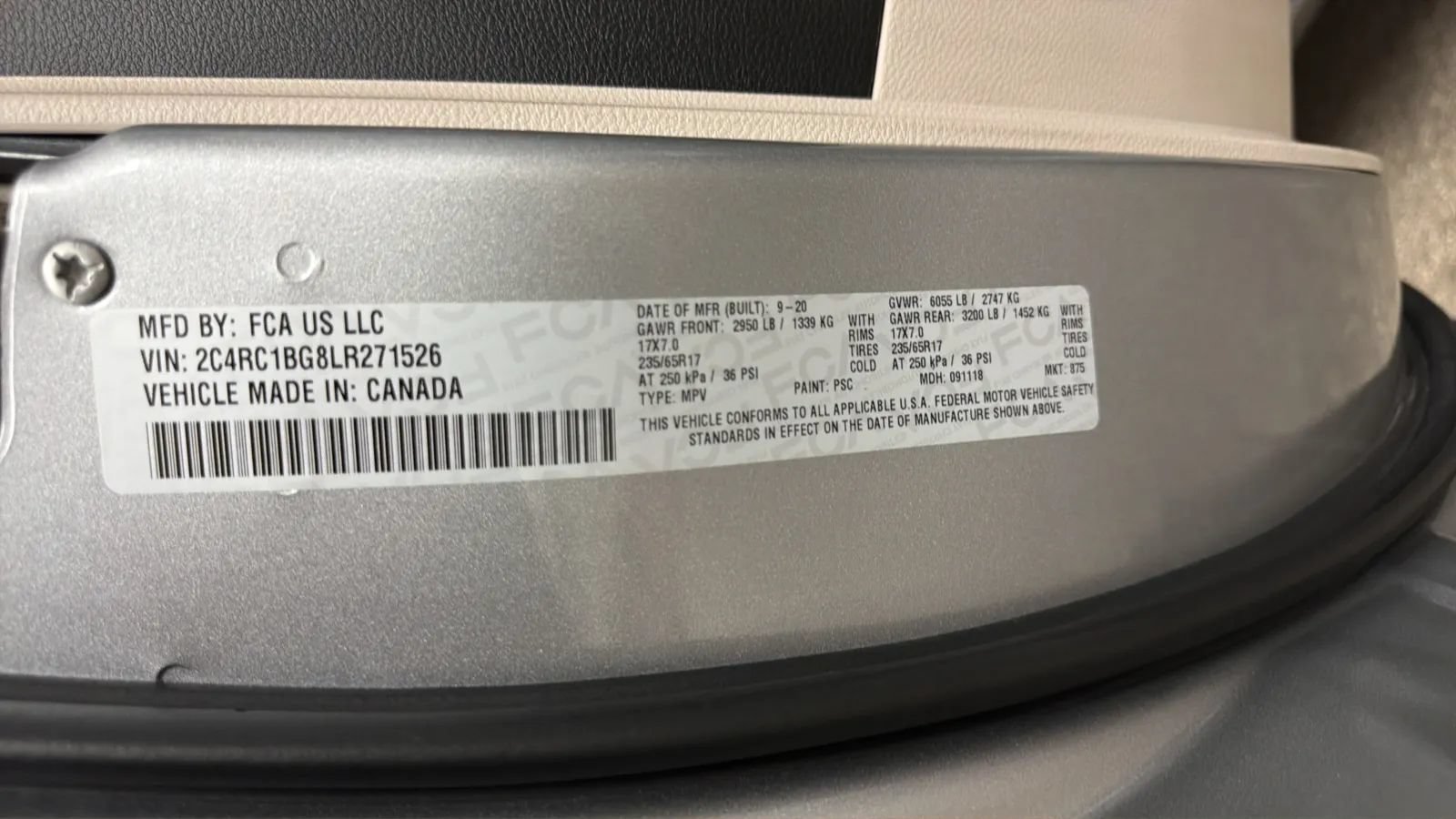 Used 2020 Chrysler Pacifica Touring-L FWD image 30
