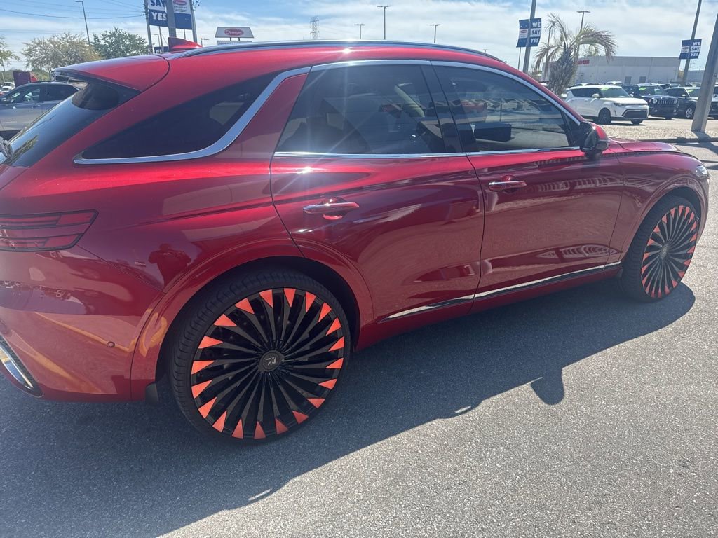 Used 2023 Genesis GV70 2.5T w/ Advanced Package image 3