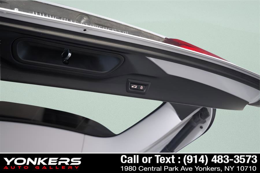 Used 2022 BMW X7 xDrive40i w/ Executive Package image 56