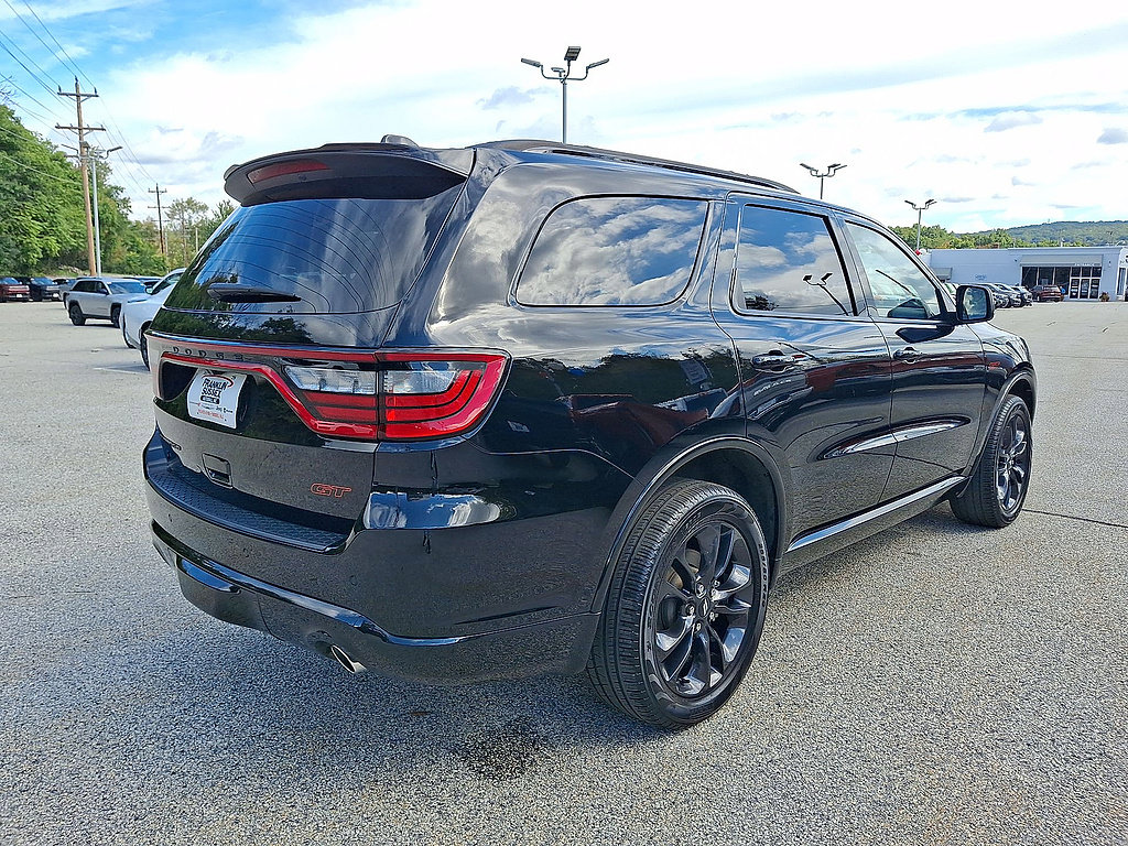 Used 2025 Dodge Durango GT AWD/4WD image 25