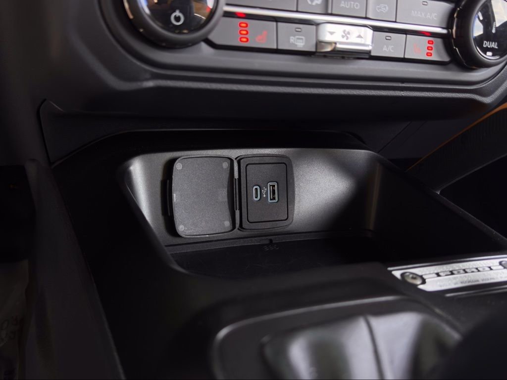 Used 2022 Ford Bronco Badlands image 10