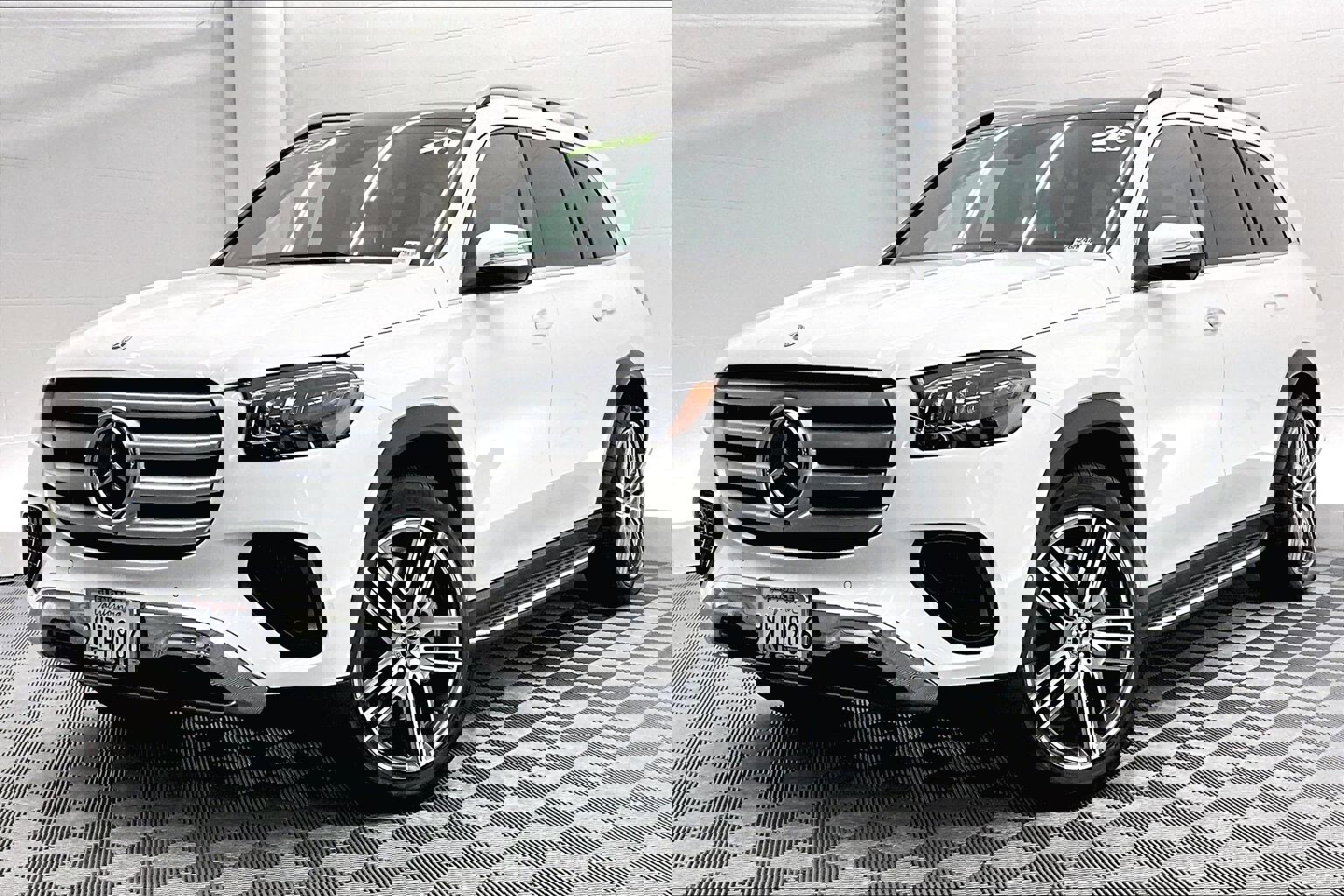 Used 2026 Mercedes-Benz GLS 450 4MATIC image 12