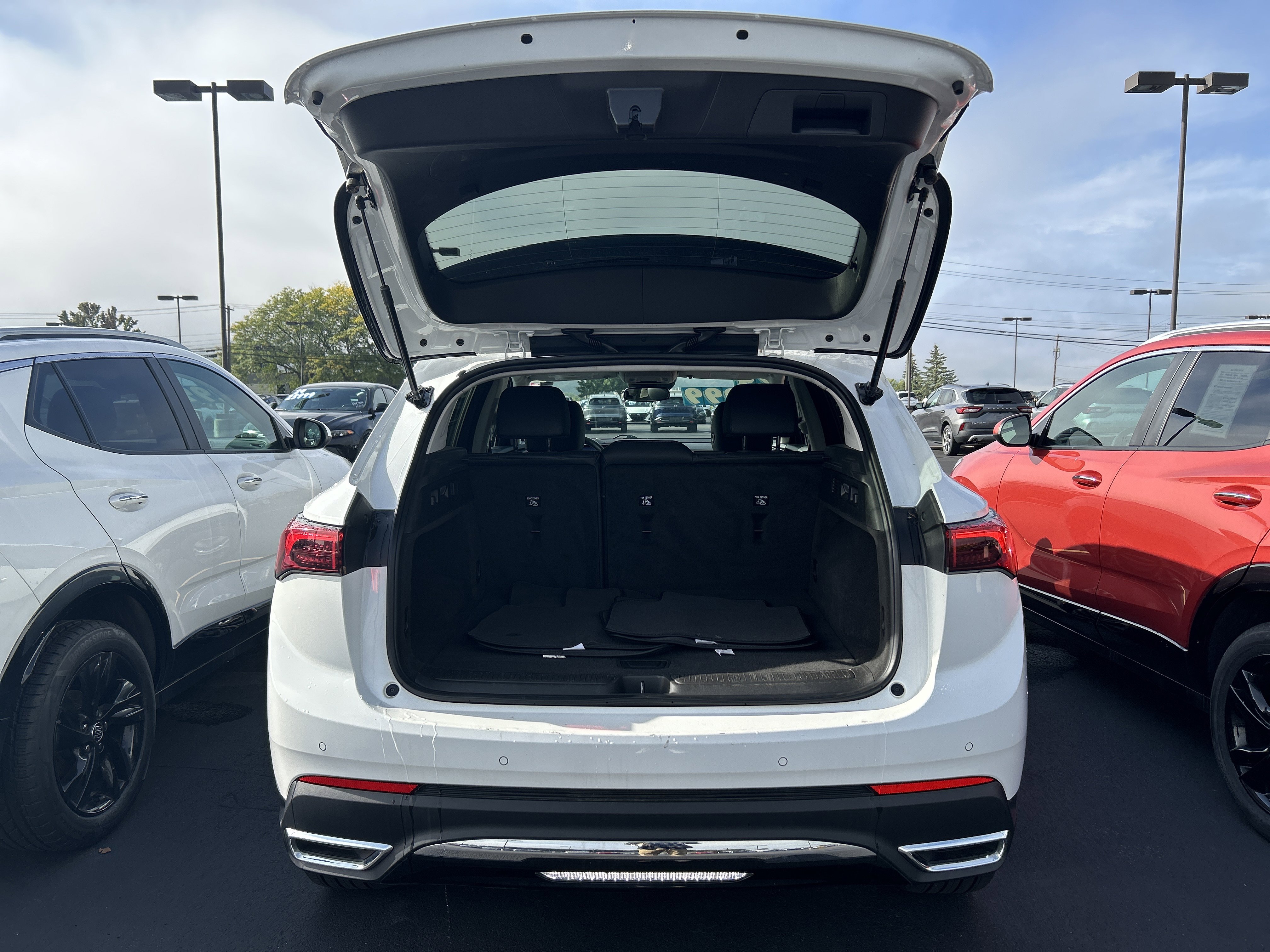 Used 2024 Buick Envision Preferred image 8