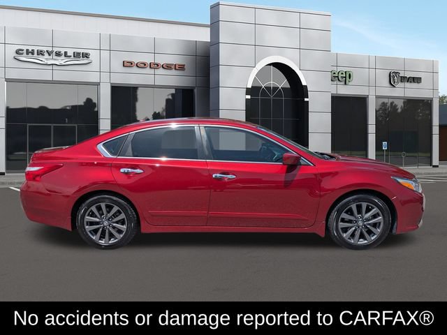 Used 2017 Nissan Altima 2.5 SV FWD image 2